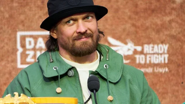 Prediksi Usyk: "Saya Tahu Siapa Pemenangnya"